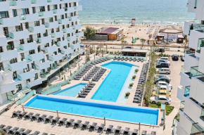 Seaside Serenity Apartment in Infinity Beach Resort - parking